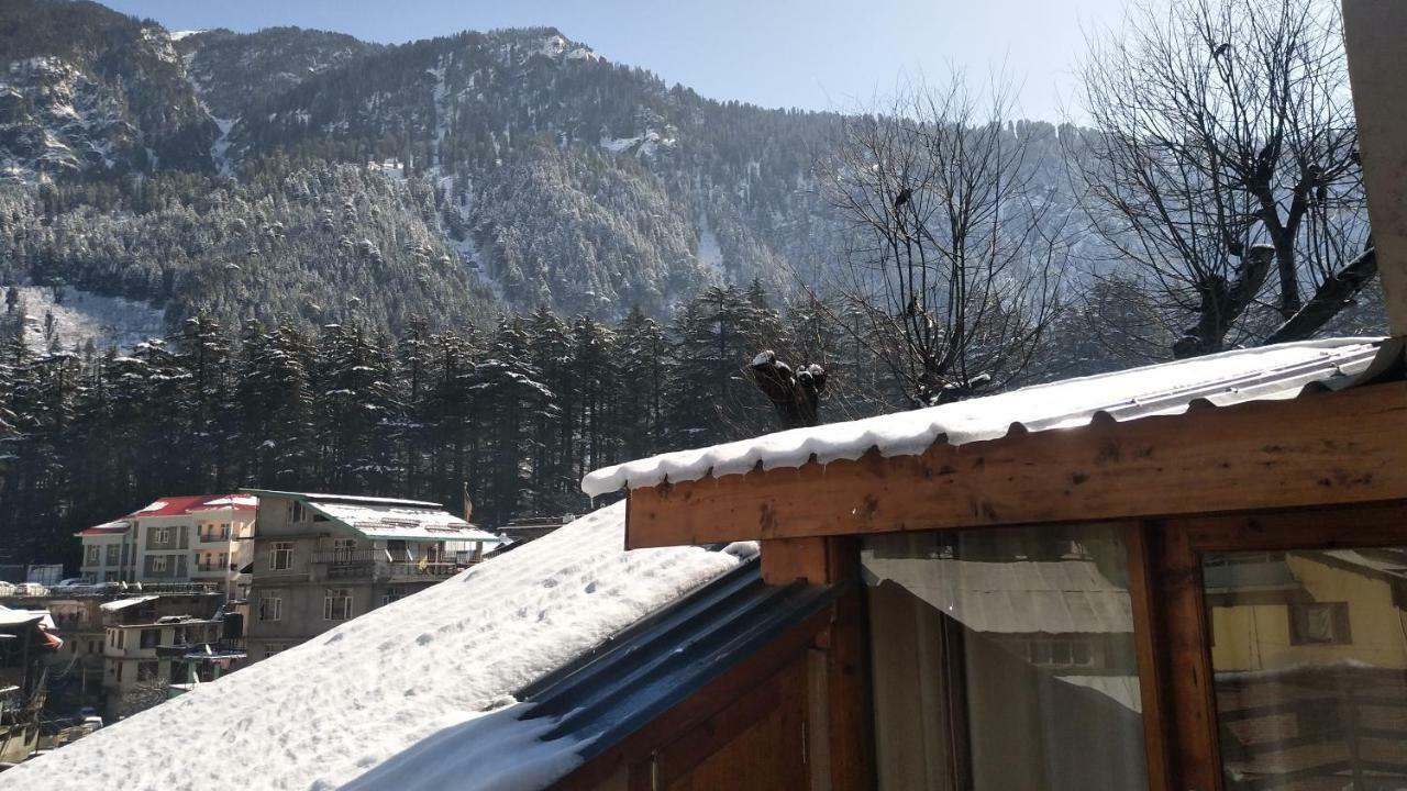 Lonchenpa B&B Manali  Bagian luar foto