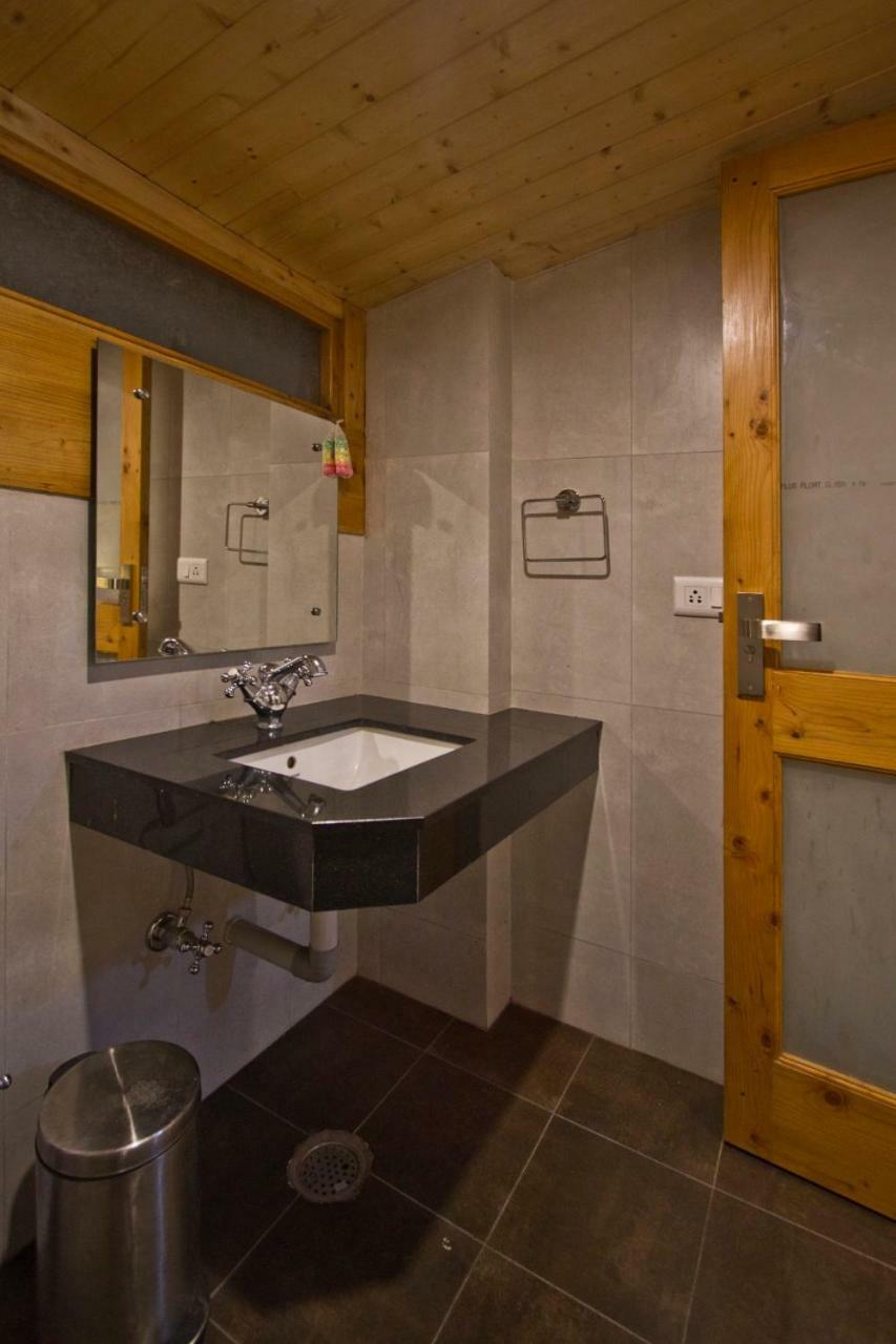 Lonchenpa B&B Manali  Bagian luar foto
