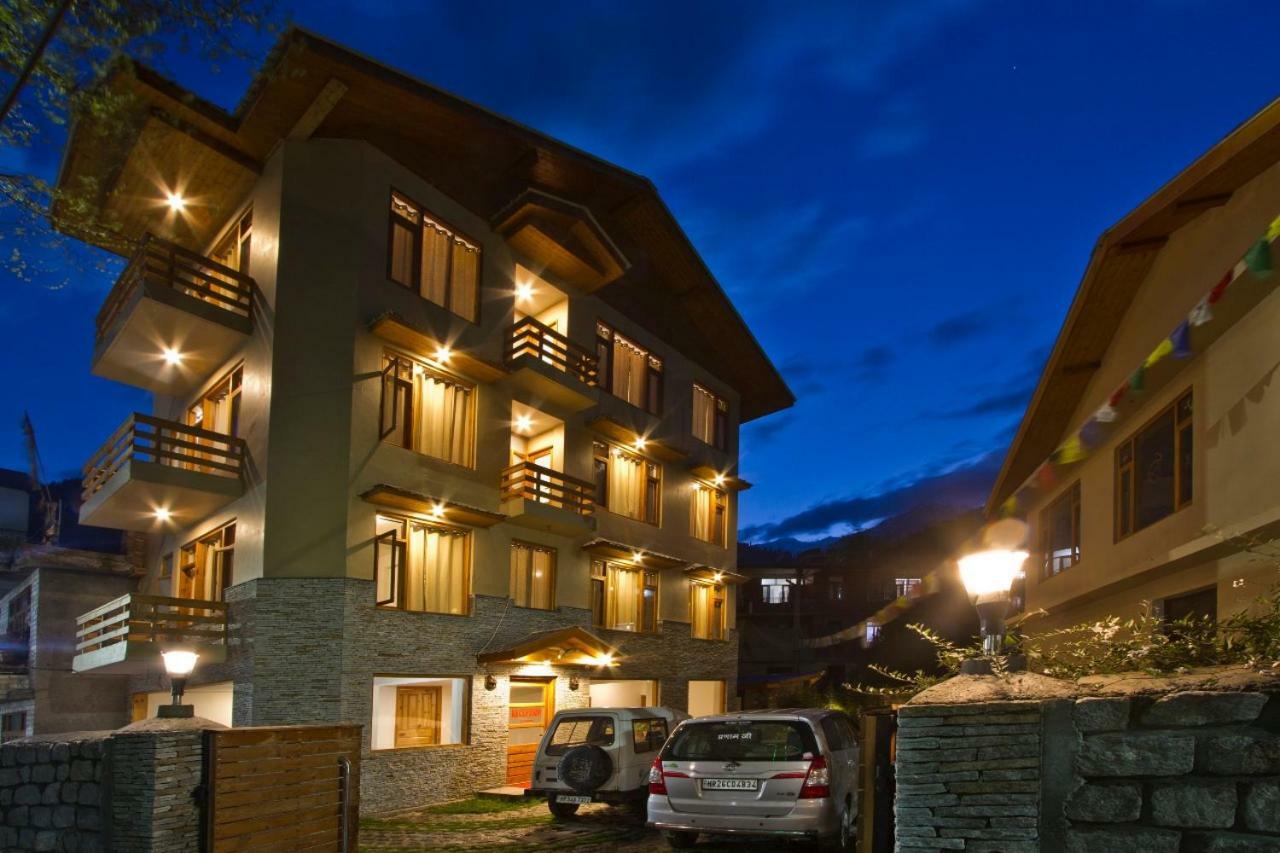 Lonchenpa B&B Manali  Bagian luar foto